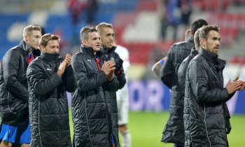 Kněz Zbigniew Czendlik fandí Viktorce Plzeň: Kázání na téma fotbal