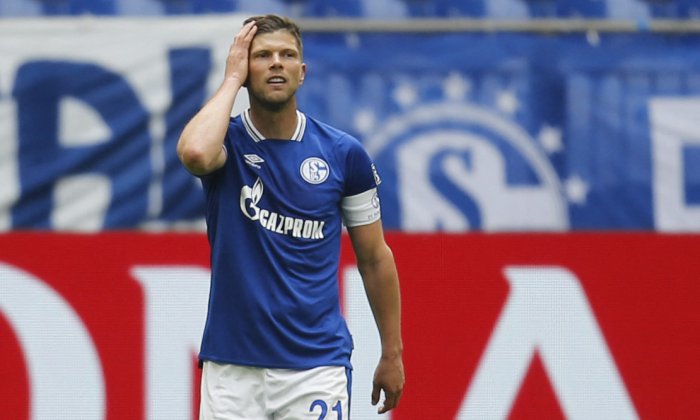 Huntelaar nevylučuje, že by hrál za Schalke i ve druhé lize. I přesto ale přijde velká čistka