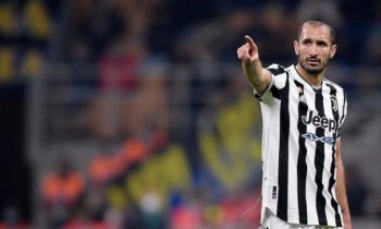 S bohatou kariérou se loučí legenda Juventusu Chiellini, do Turína by se ale legendární stoper měl vrátit