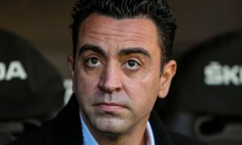 Xavi ukázal na jméno, které by mohlo operovat v srdci defenzivní řady katalánského klubu