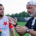 Kanonýr Jurečka o konci ve Slavii: Pan Tvrdík mě hodil do luftu. Smutný rozhovor, reagoval šéf z Vršovic