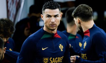 Pláč vystřídala radost! Ronaldo před zraky maminky neproměnil penaltu, nakonec ale nasměroval Portugalce za postupem