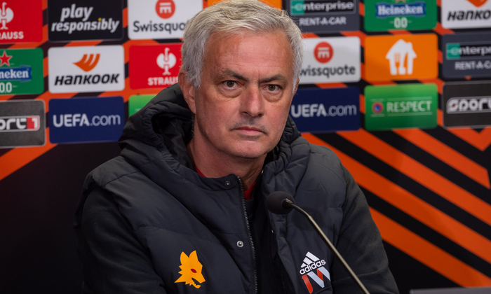 Mourinho se napakoval. Za padáky posbíral už 80 milionů liber. O nové práci prý jednal ještě jako manažer AS Řím