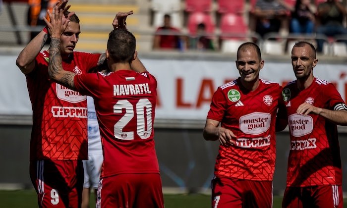 Krajánci: Navrátil se v Maďarsku trefil podruhé v řadě, Schwarz byl důležitou postavou Slasku, vidět byli i Ostrák s Buchou