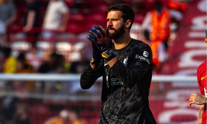 Alisson se pod Kloppem vyvinul v nejlepšího brankáře světa, Foden už v něčem předčí i Haalanda s De Bruynem, míní expert