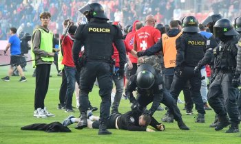 Policie po výtržnostech ve finále poháru řeší několik osob. Obvinění zatím nepřišlo