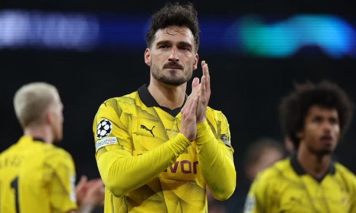 Po Reusovi a trenéru Terzicovi balí v Borussii také Hummels, Dortmund oznámil nového kouče