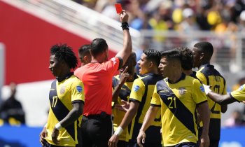 Valencia svým vyloučením pohřbil naděje Ekvádoru, osud na úvod jihoamerického mistrovství nepřál ani Jamajce
