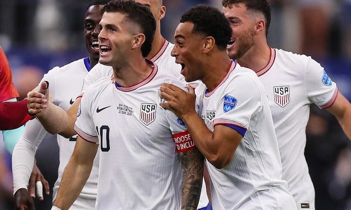 Krach pořadatelů na Copa Américe. Fotbalisté USA podlehli Uruguayi a končí už ve skupině