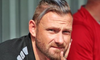 Slavia Karlovy Vary dostala ve třetí lize padáka. Kouč litoval své zahozené tutovky a spěchal pomoci rezervě
