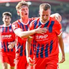 Heidenheim vede bundesligu, doma deklasoval 4:0 Augsburg. Müller dal v rekordním 710. zápase za Bayern gól